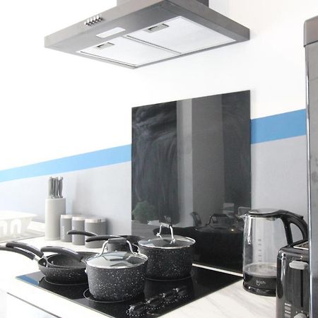 Amazing - 1Bdr - Free Street Parking Apartment Wolverhampton Exterior photo