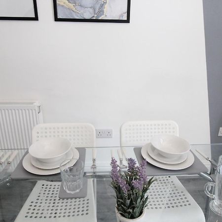 Amazing - 1Bdr - Free Street Parking Apartment Wolverhampton Exterior photo